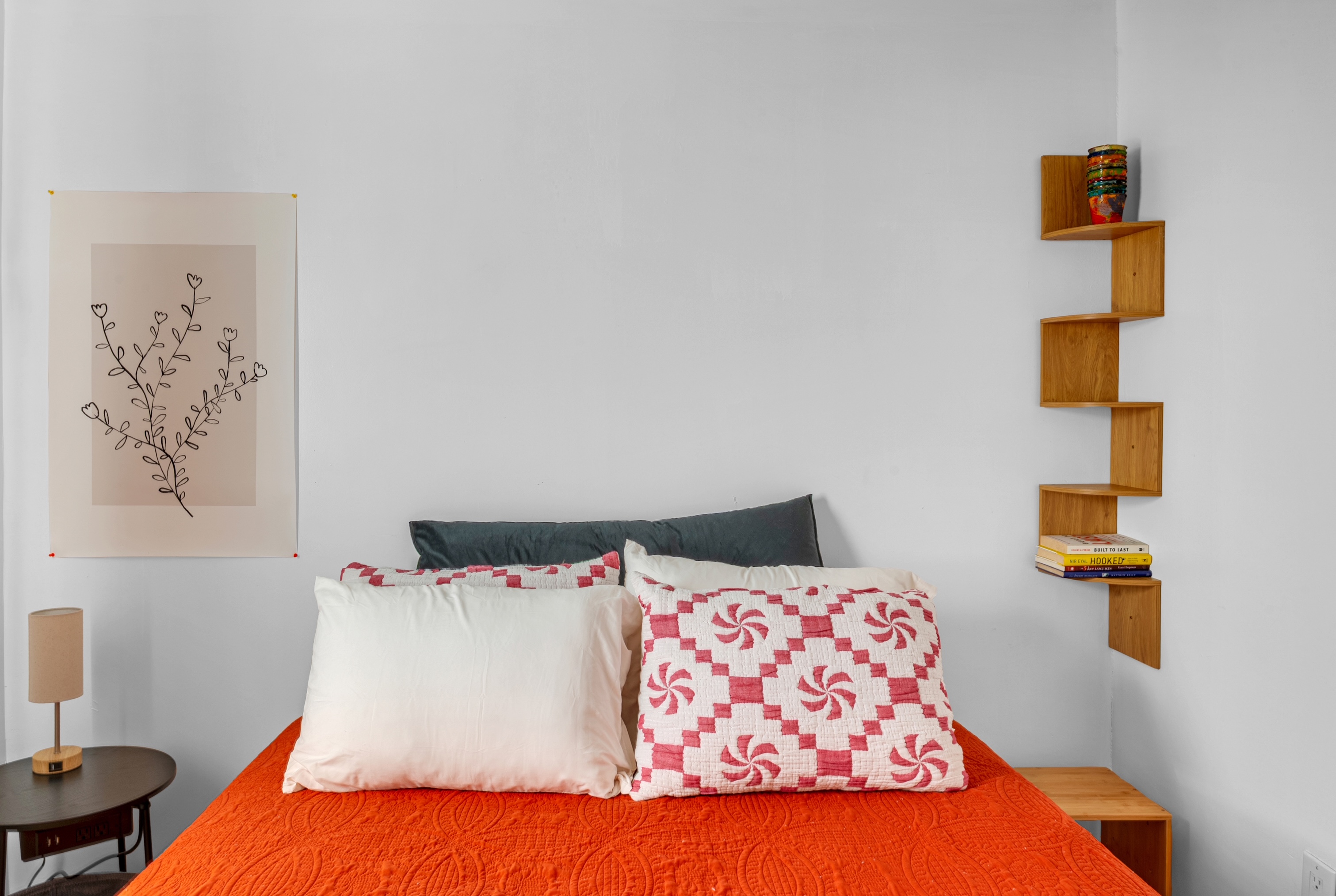 The Beach House — bedroom with reading nook